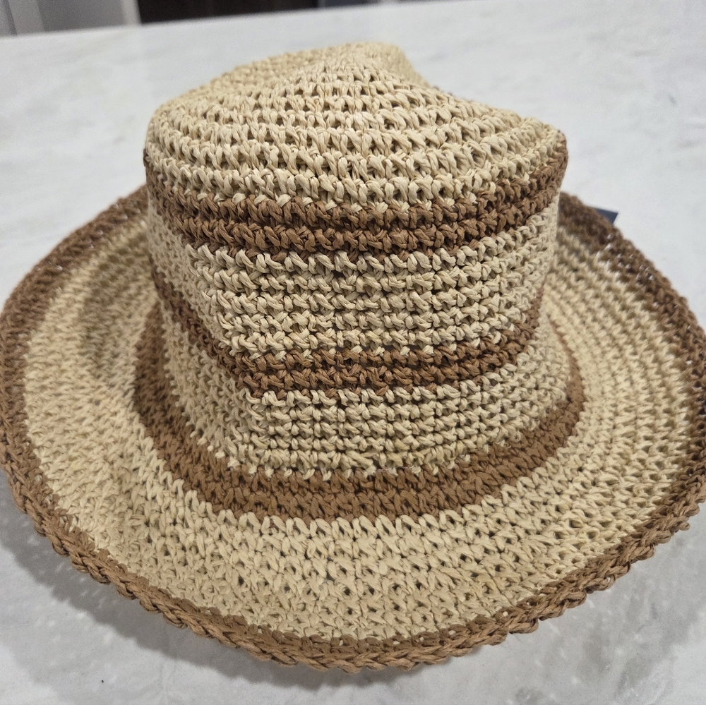 NWT Universal threads PACKABLE Hat with Beige and… - image 1